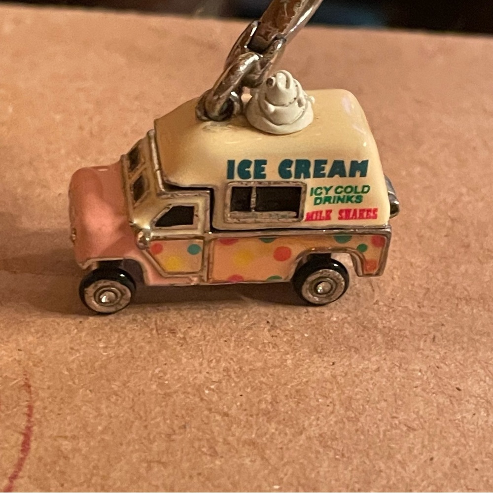 Juicy Couture Fully Working Ice Cream Truck Vintage Charm